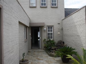 3 Bed Townhouse in Die Bos