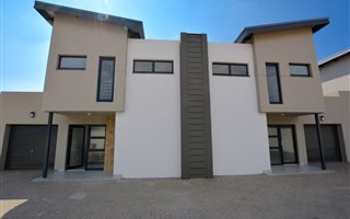 2 Bedroom House in Equestria