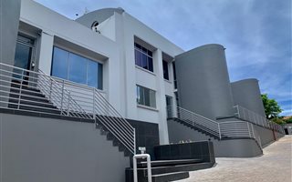 2610 m² Commercial space in Waverley