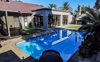 4 Bedroom House in Monument Heights