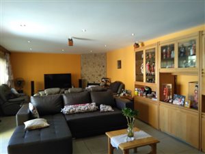 5 Bedroom Duplex in Bruma