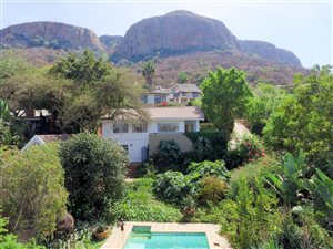 2 Bed House in Kosmos