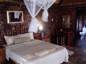 6 Bed House in Ritchie