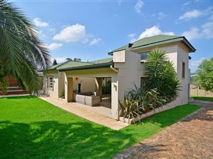 3 Bed House in Thornhill Estate