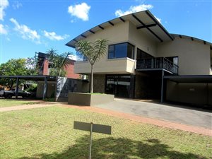 100 m² Commercial space in Montrose
