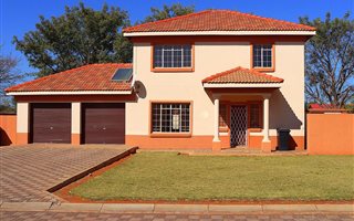3 Bedroom House in Lephalale (Ellisras)