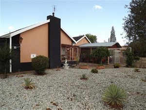3 Bed House in Neserhof