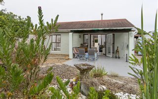2 Bedroom House in Kommetjie