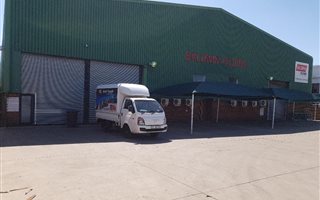 1618 m² Industrial space in Spartan