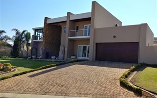 3 Bedroom House in Aqua Vista