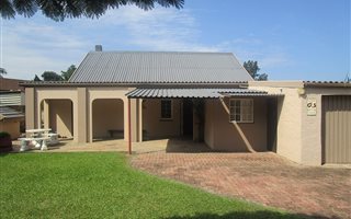 3 Bedroom House in Shakaskraal