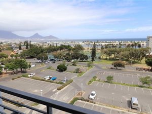 2 Bed Apartment in Milnerton Central