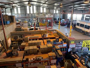 1100 m² Industrial space in Alrode
