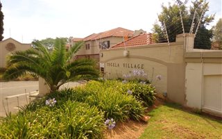3 Bedroom Apartment in Gallo Manor