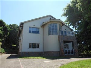 5 Bed House in Umhlatuzana