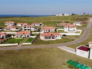 961 m² Land available in Kidds Beach