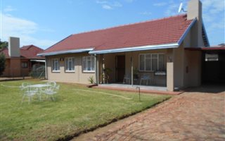 3 Bedroom House in Reitzpark