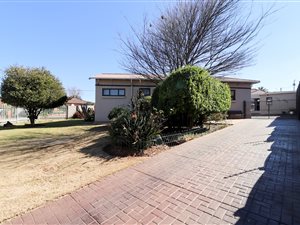 3 Bed House in Primrose