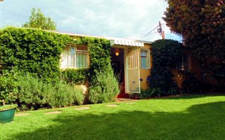 1 Bedroom House in Kensington