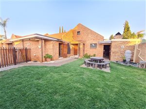 2 Bed House in Clubview