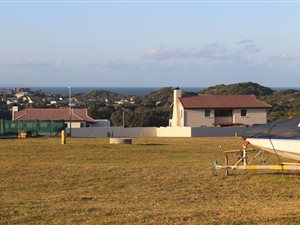 843 m² Land available in Glen Gariff
