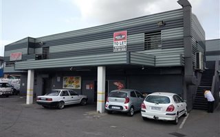 70 m² Office Space in Bluff