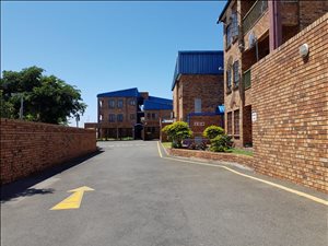 1 Bed Apartment in Arboretum