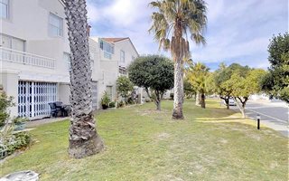 2 Bedroom Apartment in Harbour Island