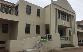 1715 m² Commercial space in Lonehill