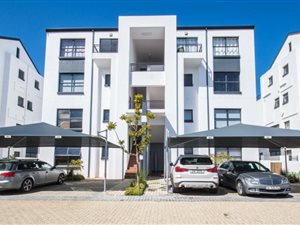 3 Bed Apartment in De Velde