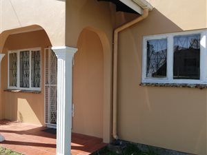 2 Bed House in Shallcross