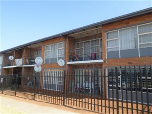 1 Bed Apartment in Maraisburg