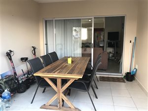 2 Bed Apartment in Uvongo