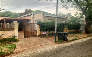 3 Bedroom House in Westdene