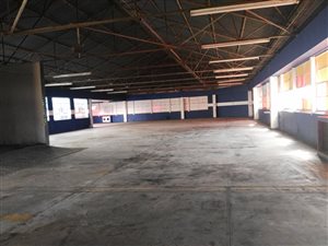 2500 m² Commercial space in Olivanna