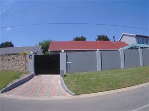4 Bed House in Parkmore