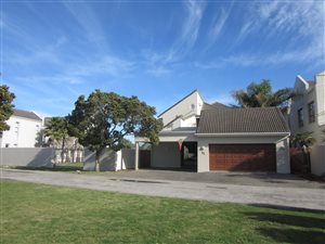 4 Bed House in Royal Alfred Marina