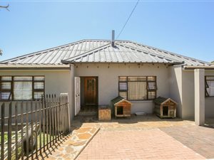 3 Bedroom House in Greenfields