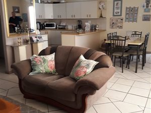 3 Bed House in Azalea Park