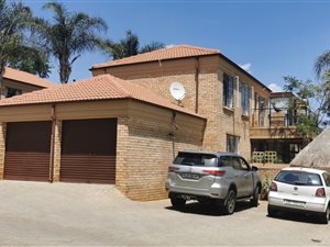 3 Bed Cluster in Ruimsig