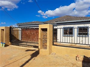 3 Bed House in Nellmapius