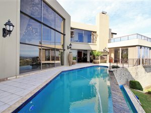 7 Bed House in Simola