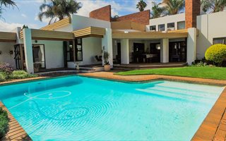 5 Bedroom House in Sterpark