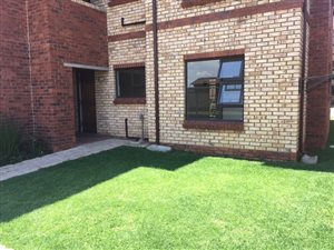 2 Bed Townhouse in Randpark Ridge