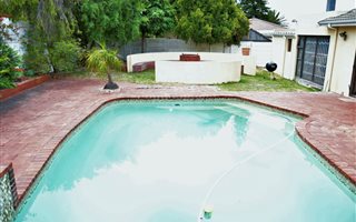 3 Bedroom House in Sunridge