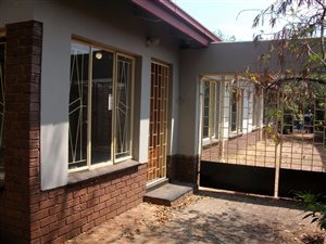 4 Bed House in Roseville