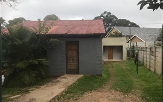 8 Bedroom House in Brixton