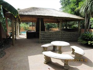 4 Bed House in Rowhill