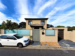 4 Bed House in Fairways