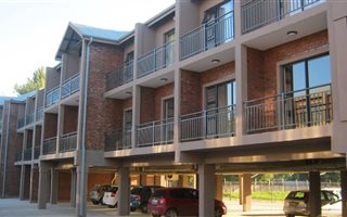 2 Bedroom Apartment in Van Der Hoff Park